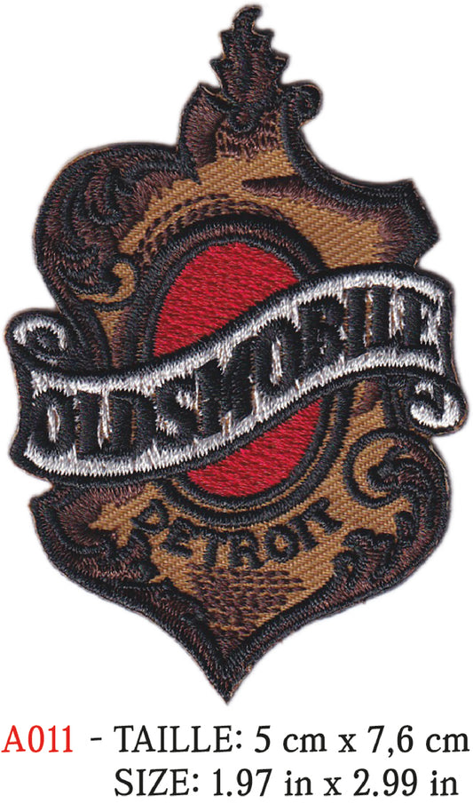 MAXIMUMPATCHES - 5 cm x 7,6 cm - Ecusson Patch Brodé Thermocollant - Ecusson Patch Brodé Thermocollant - Automobile Publicité Marque Logo Usa Oldsmobile