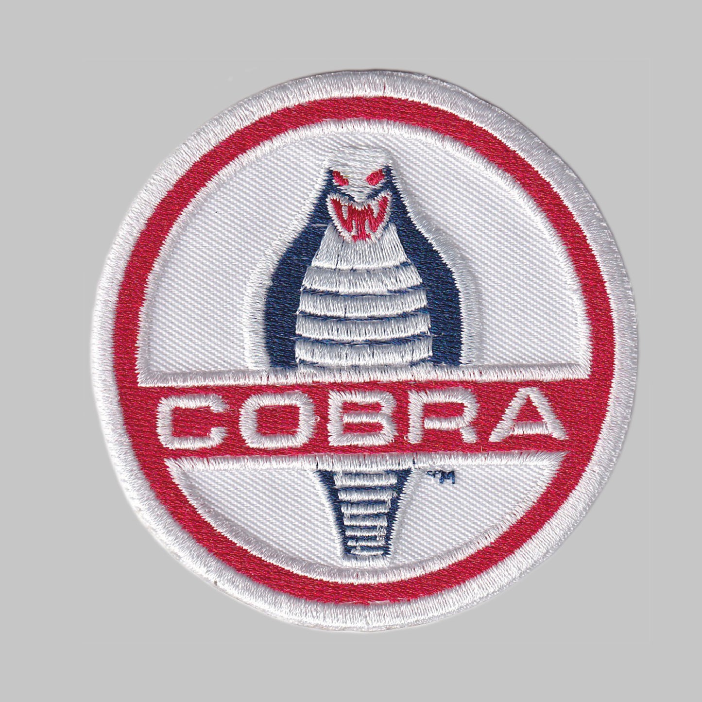 MAXIMUMPATCHES - Diametre 7,7 cm - Ecusson Patch Brodé Thermocollant - Automobile Usa Muscle Car Gt