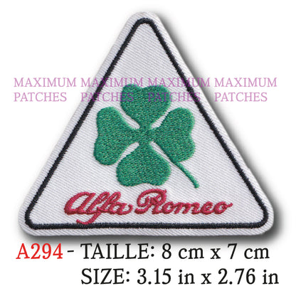 MAXIMUMPATCHES - Ecusson Patch Brodé Thermocollant - 8 cm x 7 cm - Automobile Italien Rétro Vintage