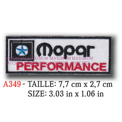 MAXIMUMPATCHES - 7,7 cm x 2,7 cm - Ecusson Patch Brodé Thermocollant - Automobile Usa Marque Logo Rétro Vintage