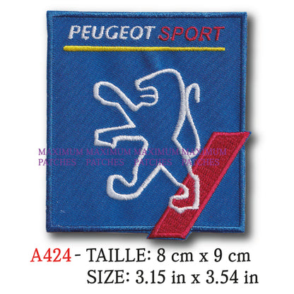 MAXIMUMPATCHES - 8 cm x 9 cm - Ecusson Patch Brodé Thermocollant - Automobile France Marque Logo Rétro Vintage