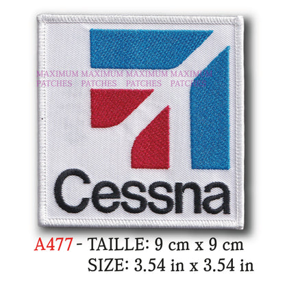 MAXIMUMPATCHES - 9 cm x 9 cm - Ecusson Patch Brodé Thermocollant - Avion Marque Logo Publicité Cessna