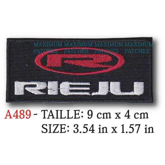 MAXIMUMPATCHES - 9 cm x 4 cm - Ecusson Patch Brodé Thermocollant - Moto Cross Supermotard Trial Espagne Marque Logo Rieju