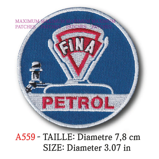MAXIMUMPATCHES - Diametre 7,8 cm - Ecusson Patch Brodé Thermocollant - Huile Lubrifiant Additif Essence Station Service Marque Logo Rétro Vintage Fina Pétrol