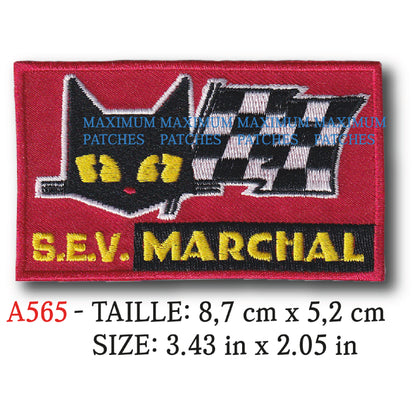MAXIMUMPATCHES - 8,7 cm x 5,2 cm - Ecusson Patch Brodé Thermocollant - Pièce Automobile France Rétro Vintage Marque Logo Phare Ampoule Automobile Marchal Sev