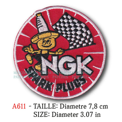 MAXIMUMPATCHES - Ecusson Patch Brodé Thermocollant - Diametre 7,8 cm - Automobile Bougie Marque Logo Rétro Vintage