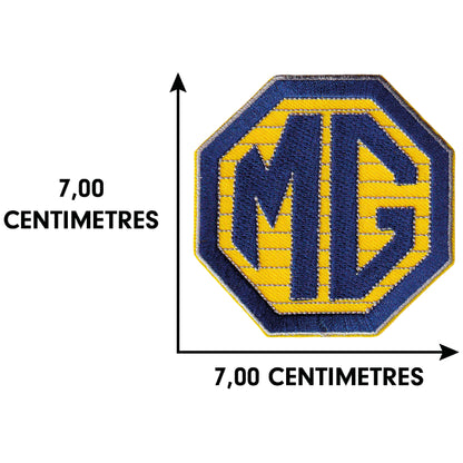 MAXIMUMPATCHES - Ecusson Patch Brodé Thermocollant - Dimension: 7 cm x 7 cm - Automobile Voiture Royaume-Uni Angleterre Sport Course A B Midget Combinaison Roadster Mg Morris Garage