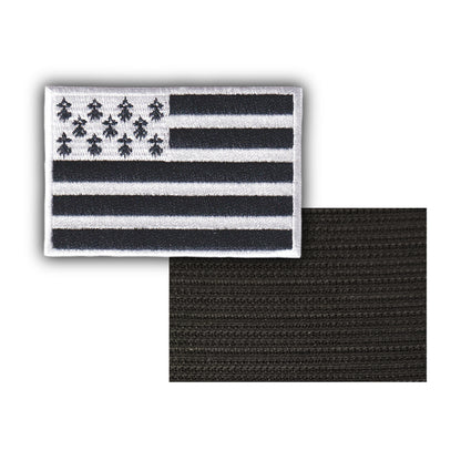 MAXIMUMPATCHES - Bretagne - 7,5 cm x 5 cm - Ecusson Patch Brodé Avec Scratch Cousu Au Dos + Carré Scratch A Coudre, Face Opposé 10 cm x 10 cm Offert / Département Région Territoire France