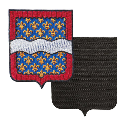 MAXIMUMPATCHES - 18 Cher - 6,5 cm x 8 cm - Ecusson Patch Brodé Avec Scratch Cousu Au Dos + Carré Scratch A Coudre, Face Opposé 10 cm x 10 cm Offert / Département Région Territoire France