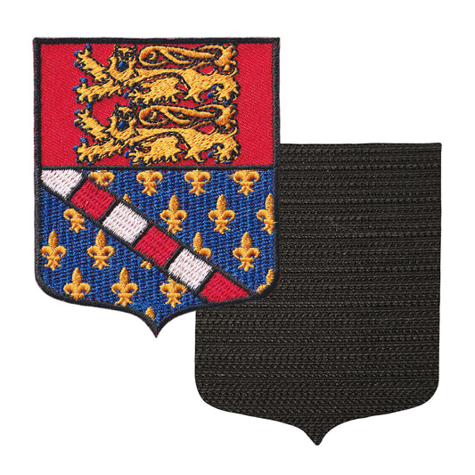 MAXIMUMPATCHES - 27 Eure - 6,5 cm x 8 cm - Ecusson Patch Brodé Avec Scratch Cousu Au Dos + Carré Scratch A Coudre, Face Opposé 10 cm x 10 cm Offert / Département Région Territoire France