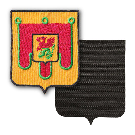 MAXIMUMPATCHES - 63 Puy De Dôme - 6,5 cm x 8 cm - Ecusson Patch Brodé Avec Scratch Cousu Au Dos + Carré Scratch A Coudre, Face Opposé 10 cm x 10 cm Offert / Département Région Territoire France