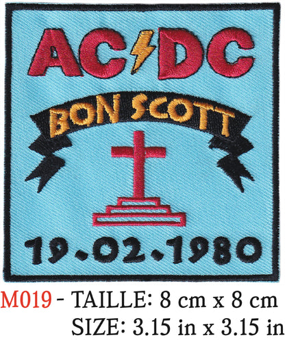 MAXIMUMPATCHES - Écusson Patch Brodé Thermocollant - 8 cm x 8 cm - Bon Scott Ac Dc  Groupe Musique Rock Punk Hard Trash Métal Heavy Psychedelic