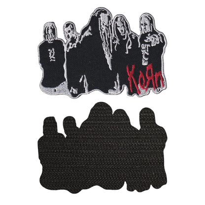 MAXIMUMPATCHES - Korn - 9 cm x 6 cm - Ecusson Patch Brodé Avec Scratch Cousu Au Dos + Carré Scratch A Coudre, Face Opposé 10 cm x 10 cm/Groupe Musique Métal Rock Punk Heavy Trash Blues