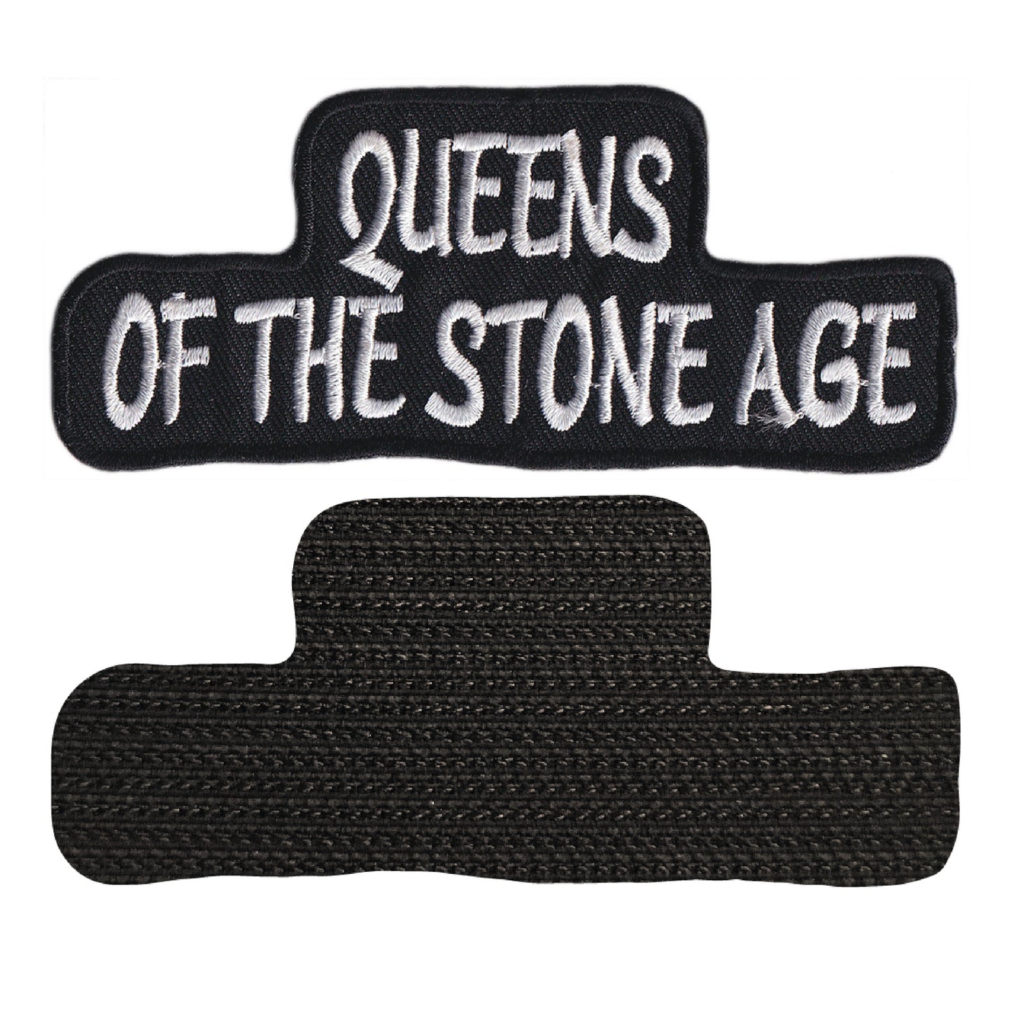 MAXIMUMPATCHES - Queens Of The Stone Age - 11 cm x 4,7 cm - Ecusson Patch Brodé Avec Scratch Cousu Au Dos + Carré Scratch A Coudre, Face Opposé 10 cm x 10 cm/Groupe Musique Métal Rock Punk Heavy Trash Blues