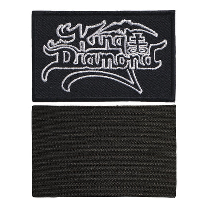 MAXIMUMPATCHES - King Diamond - 8,5 cm x 5,3 cm - Ecusson Patch Brodé Avec Scratch Cousu Au Dos + Carré Scratch A Coudre, Face Opposé 10 cm x 10 cm/Groupe Musique Métal Rock Punk Heavy Trash Blues