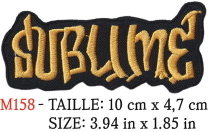 MAXIMUMPATCHES - Écusson Patch Brodé Thermocollant - 10 cm x 4,7 cm - Sublime Groupe Musique Rock Punk Hard Trash Métal Heavy Psychedelic