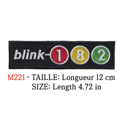 MAXIMUMPATCHES - Ecusson Patch Brodé Thermocollant - Longueur 12 cm - Blink 182 Groupe Musique Rock Punk Hard Trash Métal Heavy Psychedelic