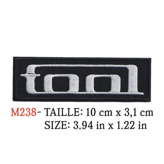 MAXIMUMPATCHES - Ecusson Patch Brodé Thermocollant - 10 cm x 3,1 cm - Tool Groupe Musique Rock Punk Hard Trash Métal Heavy Psychedelic