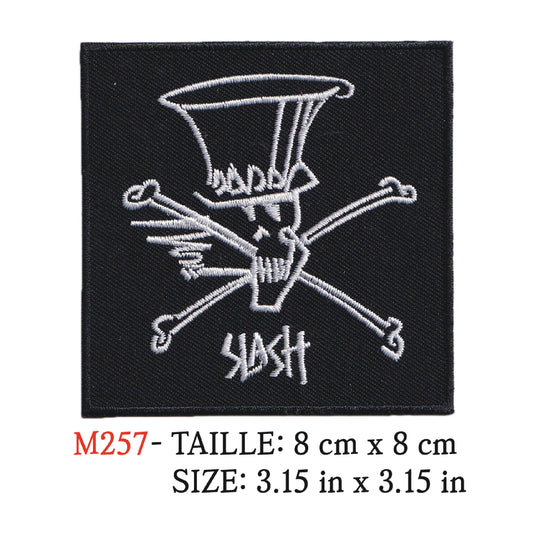 MAXIMUMPATCHES - Patch Ecusson Brodé Thermocollant - 8 cm x 8 cm - Slash Groupe Musique Rock Punk Hard Trash Métal Heavy Psychedelic