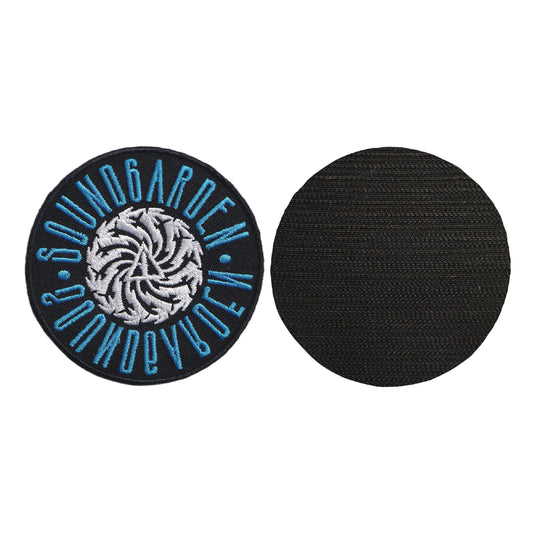 MAXIMUMPATCHES - Soundgarden - Diamètre 8 cm - Ecusson Patch Brodé Avec Scratch Cousu Au Dos + Carré Scratch A Coudre, Face Opposé 10 cm x 10 cm/Groupe Musique Métal Rock Punk Heavy Trash Blues
