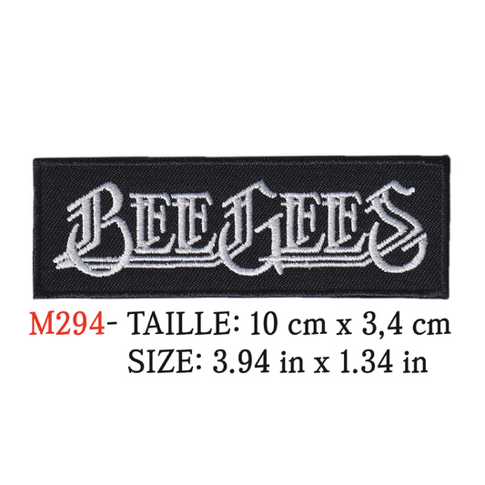 MAXIMUMPATCHES - Ecusson Patch Brodé Thermocollant - 10 cm x 3,4 cm - Bee Gees Groupe Musique Rock Punk Hard Trash Métal Heavy Psychedelic