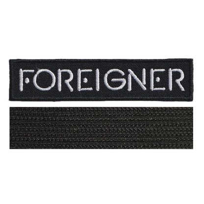 MAXIMUMPATCHES - Foreigner - Longueur 10 cm - Ecusson Patch Brodé Avec Scratch Cousu Au Dos + Carré Scratch A Coudre, Face Opposé 10 cm x 10 cm/Groupe Musique Métal Rock Punk Heavy Trash Blues