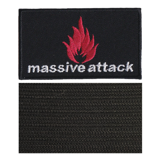 MAXIMUMPATCHES- Massive Attack - 8 cm x 4,6 cm - Ecusson Patch Brodé Avec Scratch Cousu Au Dos + Carré Scratch A Coudre, Face Opposé 10 cm x 10 cm/Groupe Musique Métal Rock Punk Heavy Trash Blues
