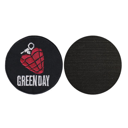 MAXIMUMPATCHES - 394M - Diamètre 7,8 cm - Ecusson Patch Brodé Avec Scratch Cousu Au Dos + Carré Scratch A Coudre, Face Opposé 10 cm x 10 cm/Groupe Musique Métal Rock Punk Heavy Trash Blues