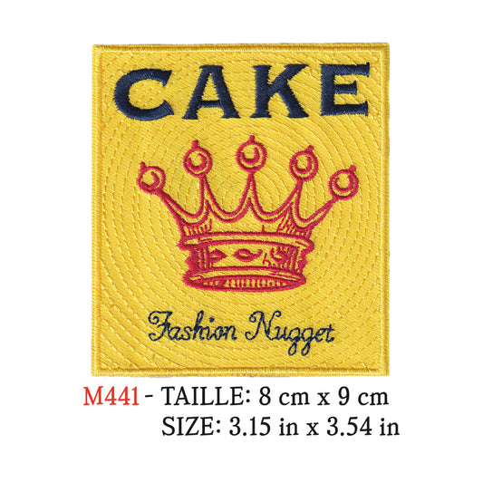 MAXIMUMPATCHES - Ecusson Patch Brodé Thermocollant - 8 cm x 9 cm - Cake Groupe Musique Rock Punk Hard Trash Métal Heavy Psychedelic