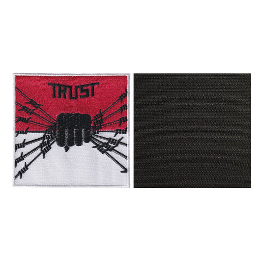 MAXIMUMPATCHES - Trust - 8,9 cm x 8,7 cm - Ecusson Patch Brodé Avec Scratch Cousu Au Dos + Carré Scratch A Coudre, Face Opposé 10 cm x 10 cm/Groupe Musique Métal Rock Punk Heavy Trash Blues