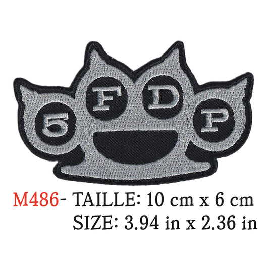 MAXIMUMPATCHES - Ecusson Patch Brodé Thermocollant - 10 cm x 6 cm - 5 Finger Death Of Punch Groupe Musique Rock Punk Hard Trash Métal Heavy Psychedelic