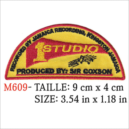 MAXIMUMPATCHES - 9 cm x 4 cm - Groupe Musique Rock Punk Hard Trash Métal Heavy Psychedelic Reggae Rocksteady Kingston Jamaica Studio 1 Trojan Records